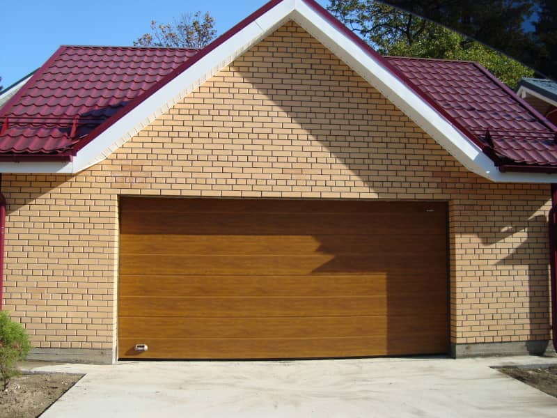 Секционные ворота DoorHan в Саратове с установкой