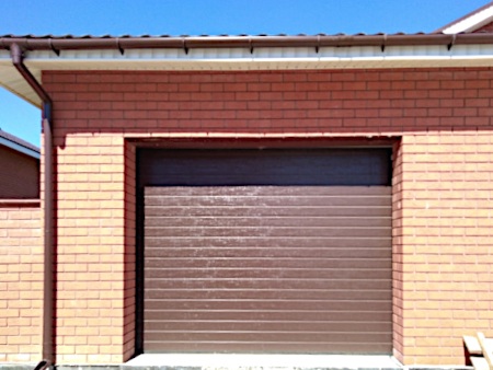 Алюминиевые гаражные ворота RSD01LUX 2500x2200 в Саратове